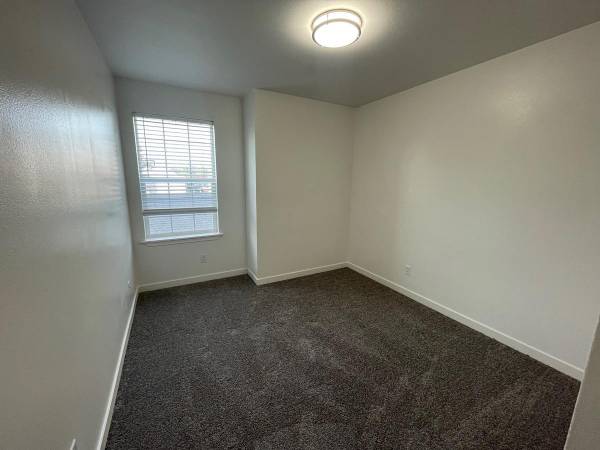 $2,441 / 2br - 937ft2 - Villas at Portage Creek - Just 5 minutes from I-5 & downtown Arlington (Arlington, WA)63659632002689124