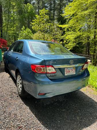 2013 Toyota Corolla LE - low mileage - $9,900 (Hanson)63623687372675120