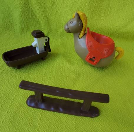 1974 Hasbro Weebles West Ranch House Juguete - $85 (Tacoma)63471422113667123