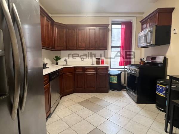 $4,499 / 3br - 1200ft2 - MONSTER pre-war*AIR*D/W*EIK*tree-lined blk*3blocks to ExpAtrain (crown heights)63788575408257122