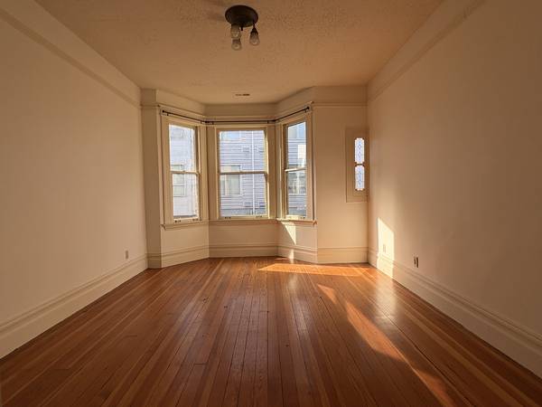 2BA Rent controlled Victorian flat 1
