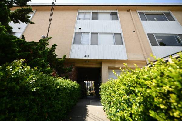 Newly Remodeled One Bedroom, Hardwood Floors, Close to Lake Merritt 1