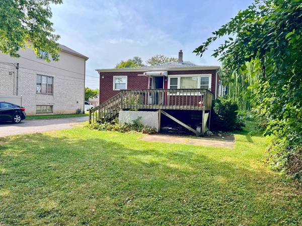 $289,900 / 3br - 1328ft2 - 9611 Merton Ave (Oak Lawn)63899122042626123
