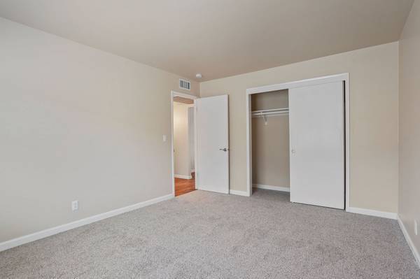 $1,780 / 2br - 830ft2 - GREAT LOCATION! BEAUTIFUL VIEW 🌞 2 BED 1 BATH! GET 6 WEEKS FREE (GREAT LOCATION! BEAUTIFUL VIEW 🌞 2 BED 1 BATH! GET 6 WEEKS)63961340145923124
