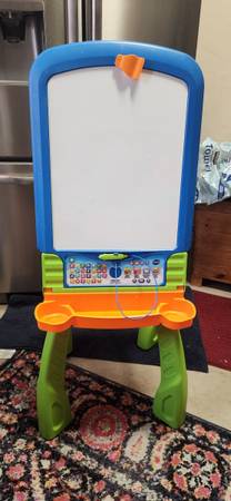 V-Tech Digi Art Creative Easel 1
