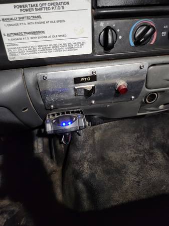 2004 Ford F-550 XL Crew - Photo 9