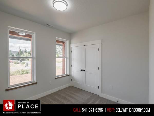 $495,000 / 4br - 1873ft2 - Brand new custom home with high-end finishes and thoughtful design thr (Sweet Home OR)63624668910081122