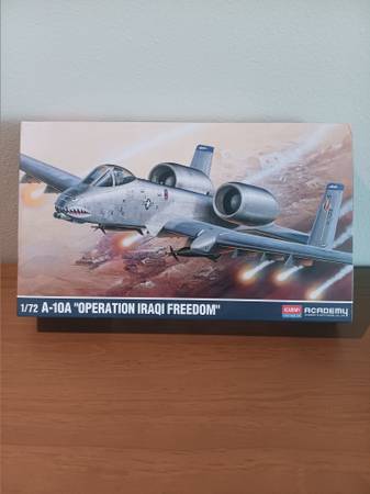 Academy 1/72 scale A-10A Thunderbolt model kit 1