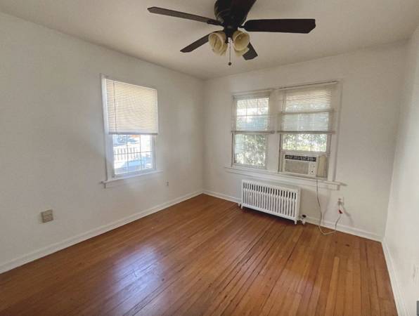$2,500 / 4br - 1800ft2 - Fall/Winter/Spring Rental 1809 Surf Ave Jersey Shore (Belmar)63612017299971124