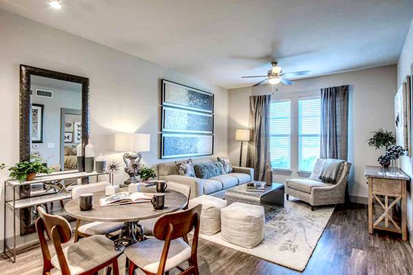 $1,213 / 1br - 715ft2 - Luxury Living Section 8 Voucher Only 3 Units Left 1x1 $1213 (Galveston County)63924040913538120