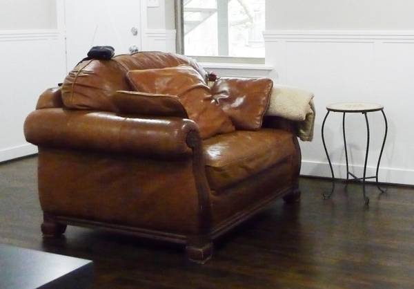 Big Brown Leather Chair 1
