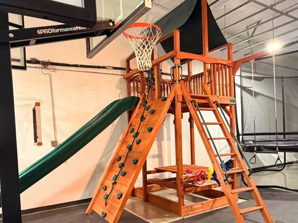 Display Large Playset at River City Play Systems 1