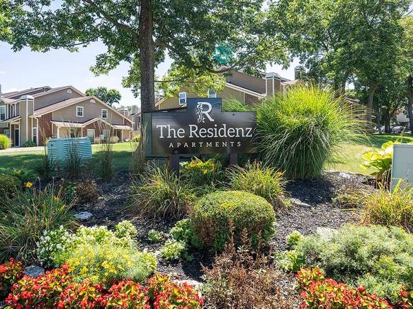 Extra Storage, 2BD 1BA, Situated in Kettering! 1