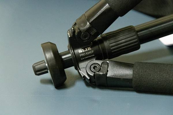 SLIK carbon fiber tripod 1