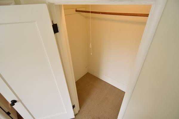 $2,100 2468 Bancroft Way, Across the Street From CAL, Clean, Amazing Light (berkeley)63668012183425123
