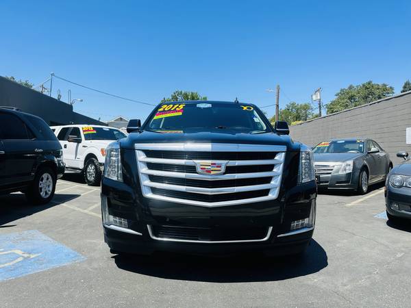 2015 Cadillac Escalade ESV ~* WE FINANCE *~ 3 Months Free Warranty - $1,500 (Roseville)63619230678529121