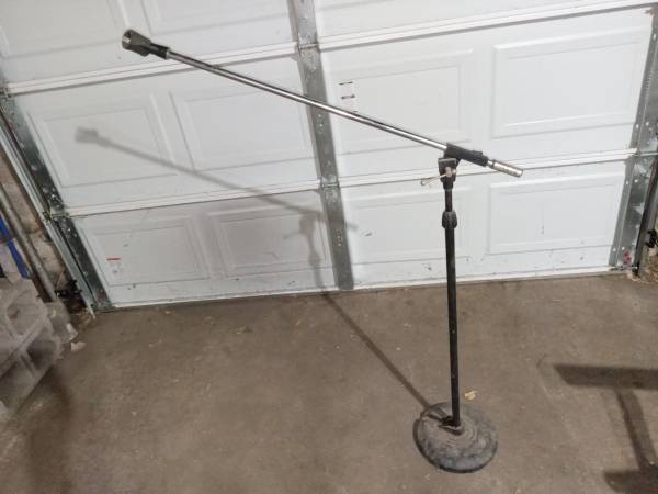 Used Proline Microphone stand,  side extension 1