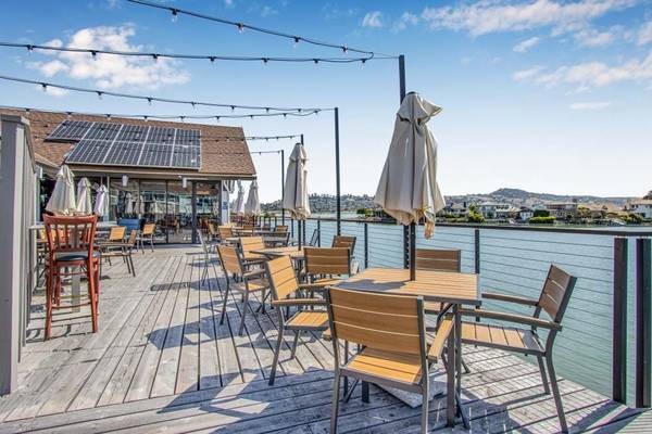 $5,262 / 2br - 1160ft2 - 2BD 2.5BA, The Club at Harbor Point, Fogatas (mill valley)63813662703105123