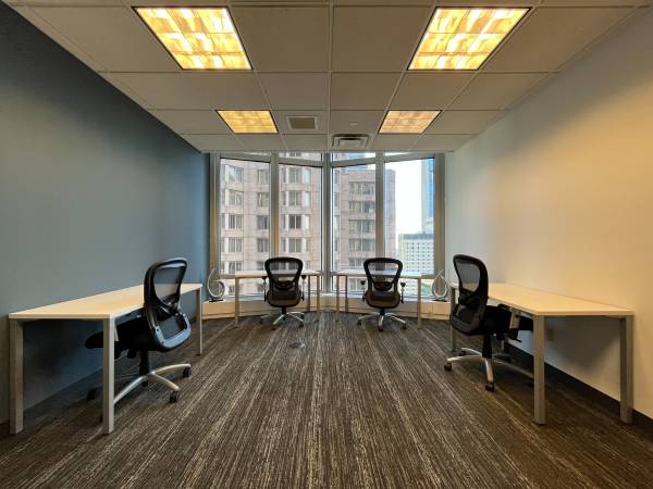 $4,000 / 204ft2 - Medium Private Offices Available MINUTES AWAY from Time Square!!! (Midtown)63689880946819122