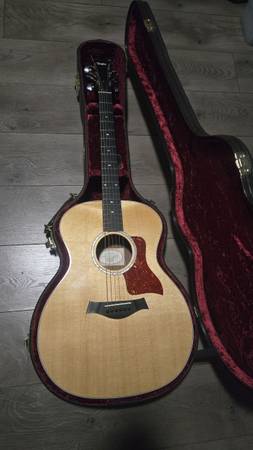 Taylor 214 DLX Guitar 1