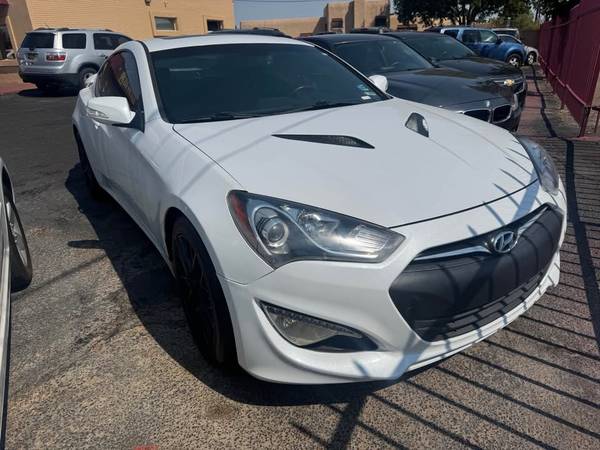2015 Hyundai Genesis 3.8 - $12,80063470241761283124