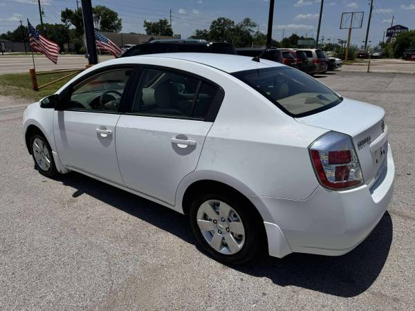 2009 NISSAN SENTRA - SOLO 1 DUEÑO, AHORRADOR DE GASOLINA, VEHÍCULO EN EFECTIVO - $2.295 (West Mount Houston)63488030529665124