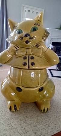 Cat Cookie Jar 1