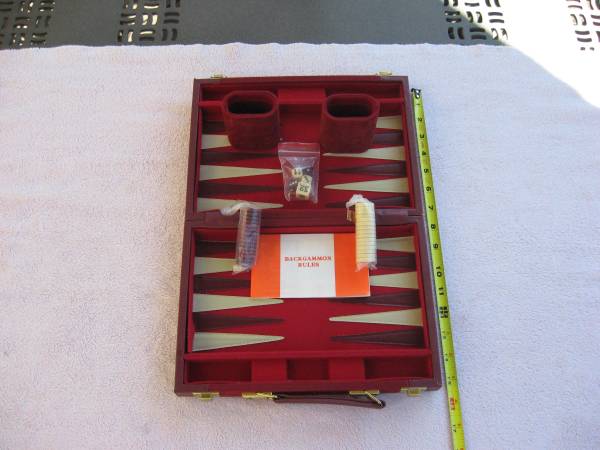 Backgammon Game In Small Brown Leatherette & Red Velour Case-Complete! 1
