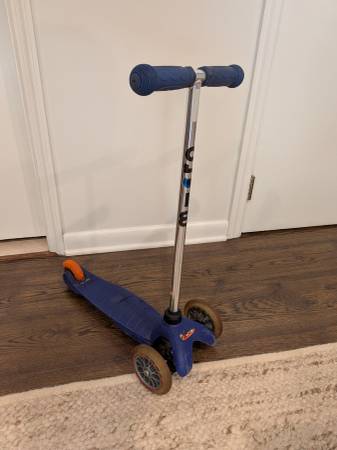 Micro Mini Kick Scooter - perfect for toddlers 1