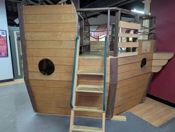 Playground climber 1