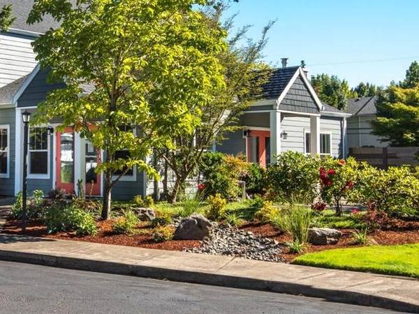 $1,499 / 1br - 790ft2 - Attractive European-Style Kitchens, Oversized Windows63672654269185120