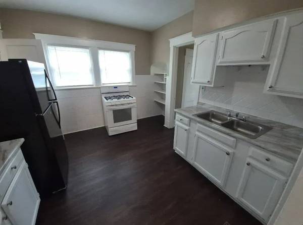 Charming and spacious 3 Bed/ 2 Ba– $1700/mo – Pets OK – House for Rent 1