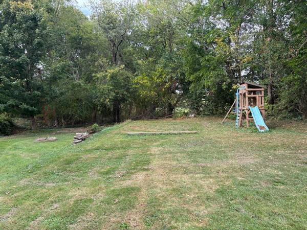 $69,900 Affordable 2-bed, 1-bath home with LAND CONTRACT TERMS AVAILABLE! (Hickory Corners, MI)64151605798147122