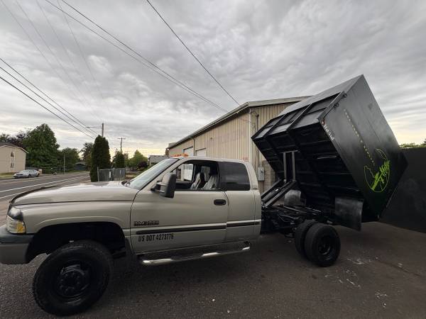 1998 RAM 3500 ST - Photo 11