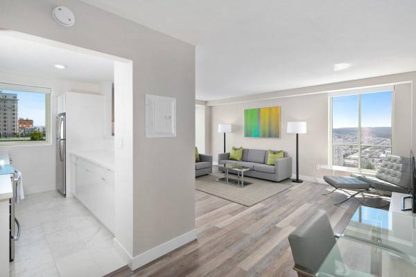 $7,598 / 3br - Garage Parking Available, Incredible Views of the Bay and City (russian hill)63657863438083121
