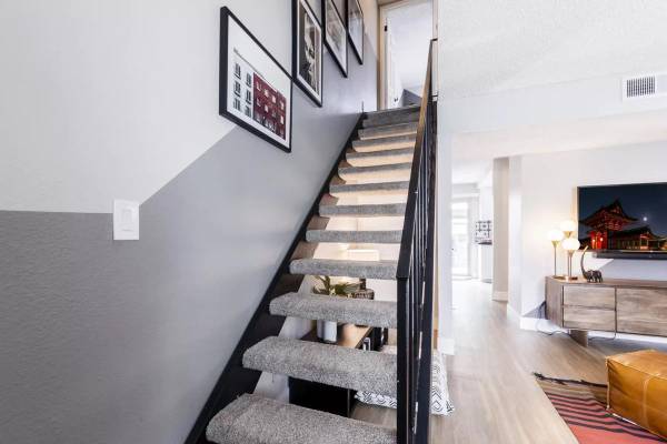 $1,484 / 1br - 644ft2 - Assigned Parking, Tour Today, Sparkling Pool, Private Patio (Arden Arcade)64043495627139123