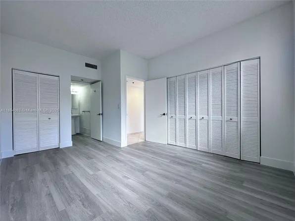 $980 / 2br - 2Bedroom,2Bath Home (Cutler Bay)64051005677441120