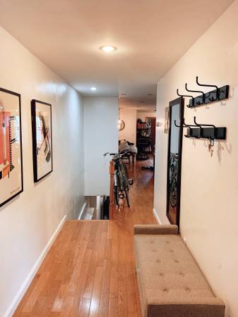 $1,150 / 3br - Spacious Room Available November1st! (Sunset Park)63854290318849120