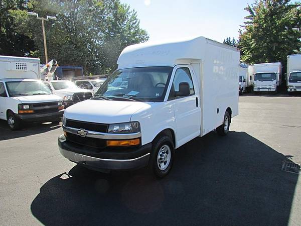 2013 Chevrolet Express 3500 - Photo 9