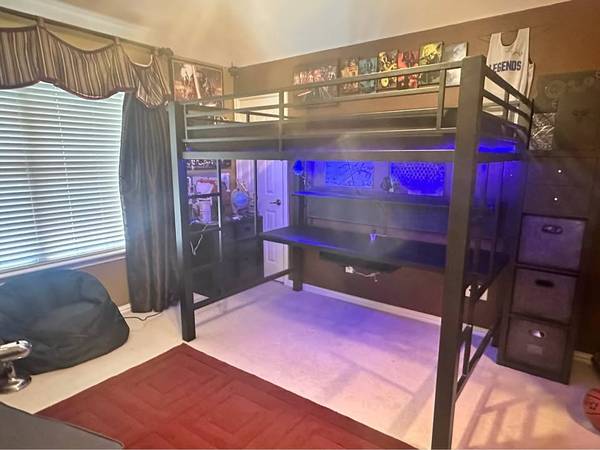 Full Size Bunk Bed: Workstation, Ladder, Memory Foam Mattress 1