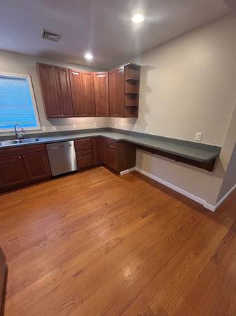 $3,300 / 4br - ¡4 habitaciones en Quincy Point! (Quincy Point)63875605534209123