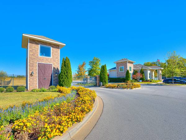 $920 / 615ft2 - Abundant Natural Light, in Tulsa OK, Studio/1B63982280142723124