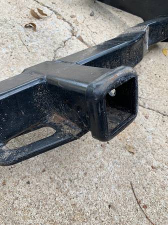 TRAILER HITCH TOWING. Dodge Van 1