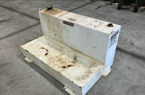 weather guard 100gallon L  shape transfer tank 1