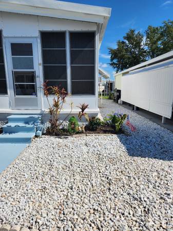 $69,995 / 2br - 1152ft2 - 2/2. Mobile Home Nicely renovated CLOSE to everything (St petersburg)63991224994819120