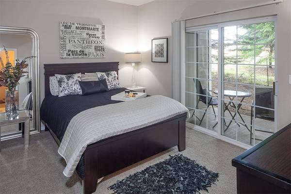 $2,130 / 2br - 1090ft2 - 2BD 2BA, Lavadora y Secadora, Barra de Desayuno (22100 Horizon Drive, West Linn, OR)63831398047747124
