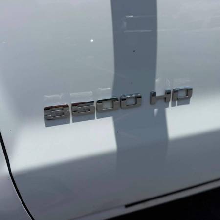 2019 Chevrolet Silverado 3500HD - Photo 6