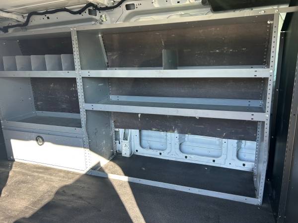 2017 Ford Transit T250 - Photo 5