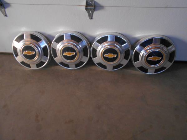 C20 hubcaps 1