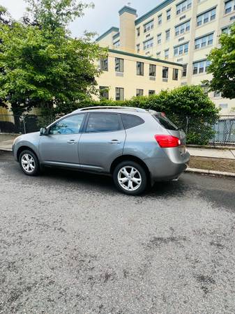 2010 Nissan rogue SL - $3,500 (Flushing)63614520178305123